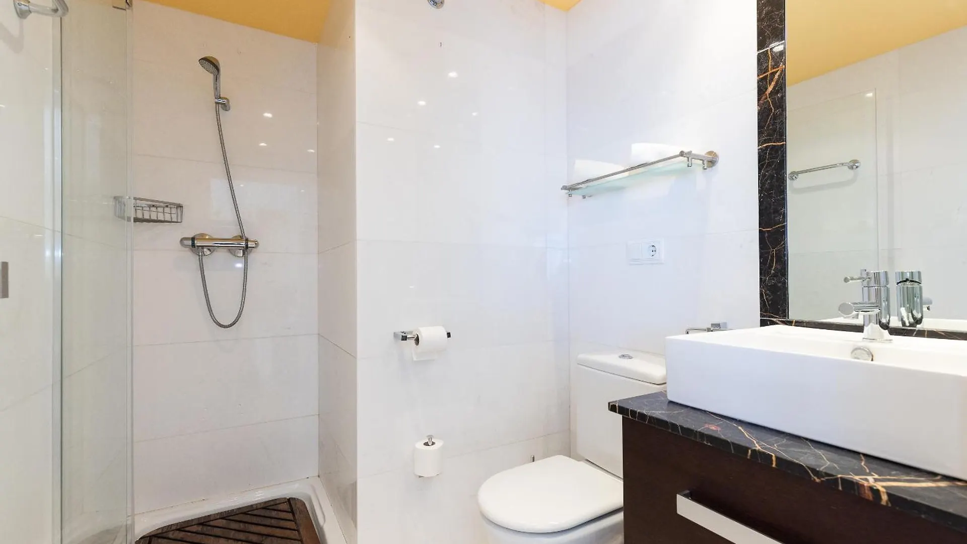 Uhc Acacias Apartments Salou Spain